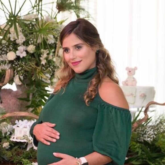 Camilla Camargo deu à luz Joaquim, seu primeiro filho e do marido, Leonardo Lessa, nesta terça-feira, 23 de julho de 2019