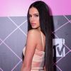 Bruna Marquezine surpreendeu com cabelo ultralongo polido para ir ao MTV Miaw 2019