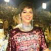 Bruna Marquezine chamou atenção ao curtir camarote da sapucaí, no Carnaval, com peruca lace joãozinho