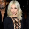 Kim Kardashian usam laces imperceptíveis e sempre confunde os internautas