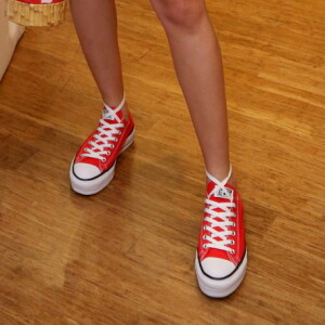 Agatha Moreira apostou em amarração do cadarço do tênis no tornozelo