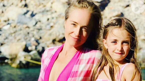 Angélica combinou saída de praia com Eva e destacou personalidade da filha: 'Doce, generosa, parceira da vida'