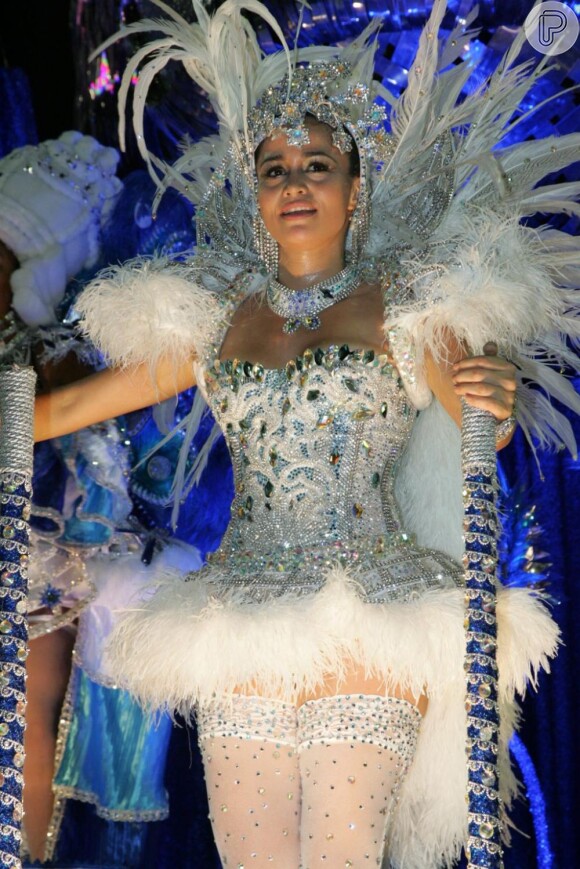 Nanda Costa desfilou pela Beija-Flor no Carnaval do Rio