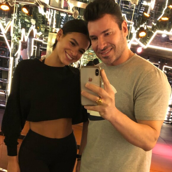 Bruna Marquezine treina com Rodrigo Sangion em academia de luxo em São Paulo
