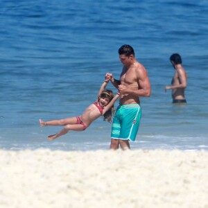 Cauã Reymond contou se serã um pai ciumento em entrevista