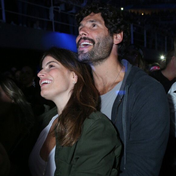 Dudu Azevedo e a mulher, Fernanda Mader, vão ao segundo dia de show de Sandy e Júnior na turnê 'Nossa História', no Jeunesse Arena, na Barra da Tijuca, no Rio de Janeiro, neste sábado, 03 de agosto de 2019