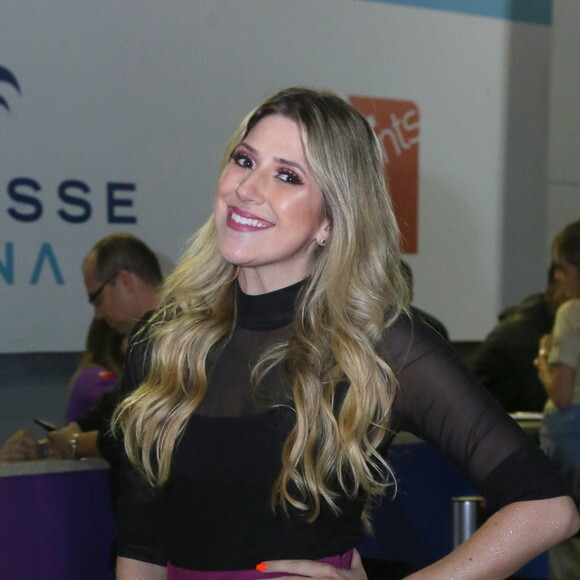 Dani Calabresa assiste ao segundo dia de show de Sandy e Júnior na turnê 'Nossa História', no Jeunesse Arena, na Barra da Tijuca, no Rio de Janeiro