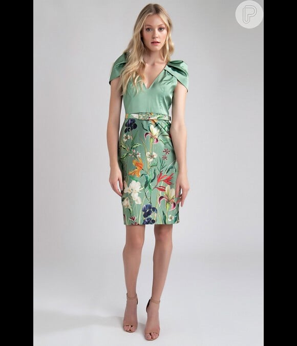 Vestidos para comprar online: com ombros marcados e estampa floral, da PatBo, por R$2.300