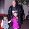 Amilcare Dallevo Jr. levou as filhas para o aniversário de Henry, filho de Simone e Kaká Diniz