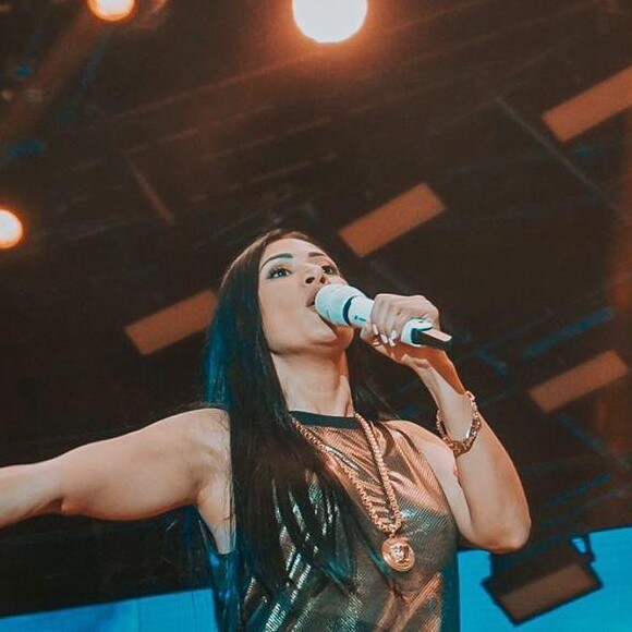 Simaria aposta em corrente pesada para show no Garota VIP, em Teresina, nesta quinta-feira, dia 15 de agosto de 2019