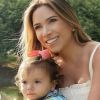 Patricia Abravanel entregou personalidade da filha, Jane, de 1 ano: 'Do contra, independente e arteira'