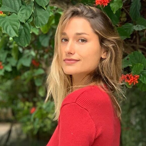 Sasha Meneghel produz desfile em missão e alegra crianças angolanas: 'Princesas'. Veja!