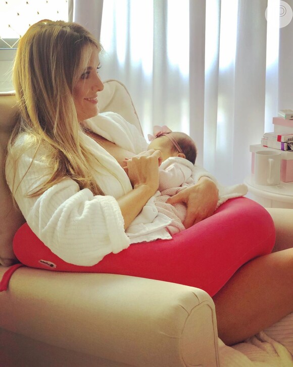 Ticiane Pinheiro desabafou sobre a lincença-maternidade na web