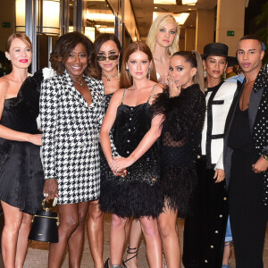 Anitta e Marina Ruy Barbosa se reúnem com time de famosas em evento do Balmain