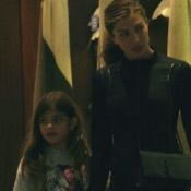 Filha de Grazi Massafera faz caras e bocas em passeio com a mãe. 13 fotos!