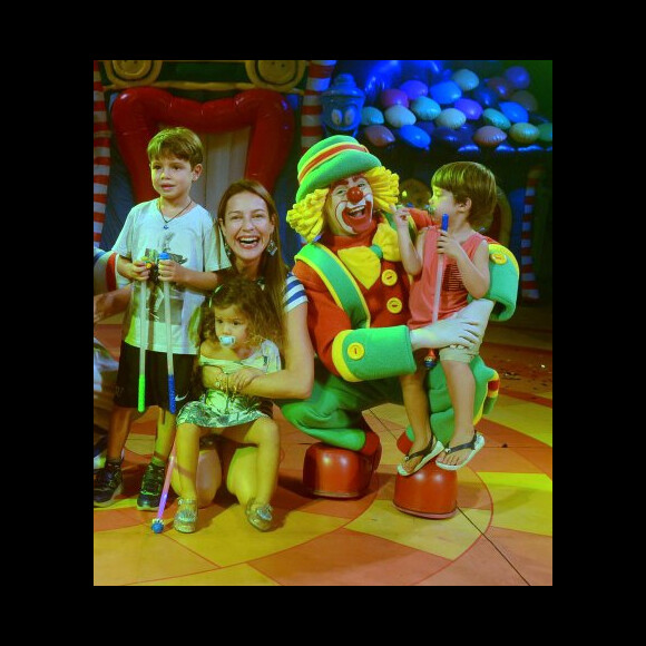 Pedro Scooby e Luana Piovani são pais dos pequenos Dom, Bem e Liz
