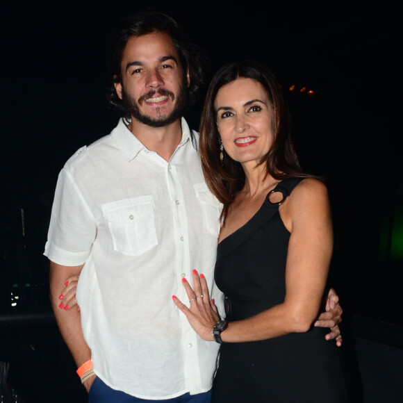 Fátima Bernardes namora Túlio Gadêlha