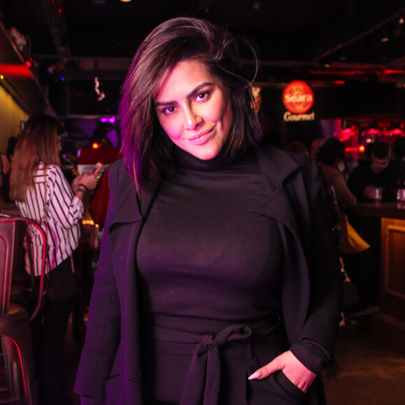 Cleo, Glória Pires avalia críticas ao corpo da filha: 'Ela sabe se defender, se virar. Ela é forte e está seguindo o coração dela'