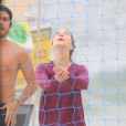Nathalia Dill e o noivo,  Pedro Curvello, praticam vôlei de praia e dão mergulho no mar de Ipanema, zona sul do Rio de Janeiro, na tarde desta quinta-feira, 19 de setembro de 2019 