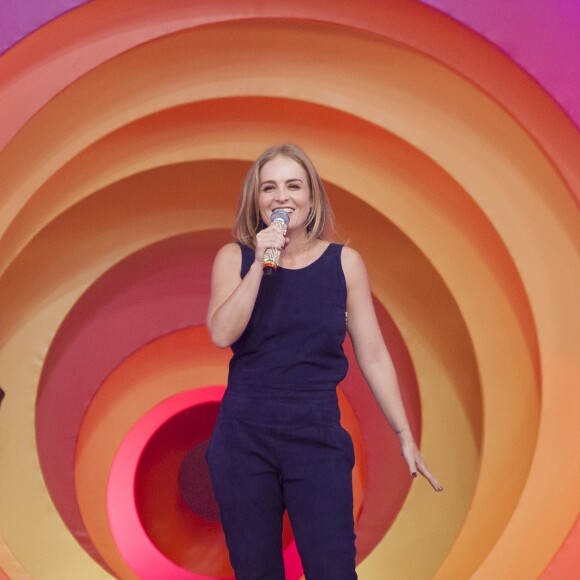 Angélica contou conversa que teve com a filha, Eva, de 7 anos, por período longe da TV: 'Ela falou: 'Você me deixava muito sozinha porque trabalhava, né?''