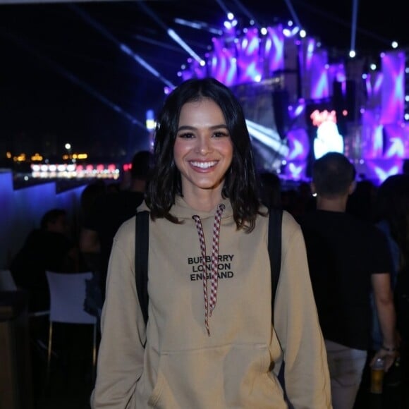 Bruna Marquezine negou que teria traído Neymar com Gian Luca Ewbank