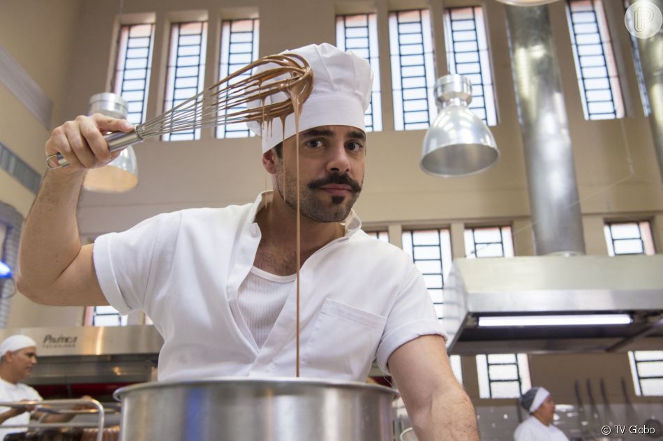 Abel (Pedro Carvalho) participa do programa após Fabiana (Nathalia Dill) mandar na novela 'A Dona do Pedaço'