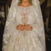 Em sua primeira cerimônia de casamento, também em Uberlândia, Thássia Naves usou um vestido do estilista Sandro Barros