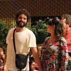 Grávida do primeiro filho, Giselle Itié e o namorado, Guilherme Winter, engataram relacionamento durante as gravações da novela 'Os Dez Mandamentos', em 2015