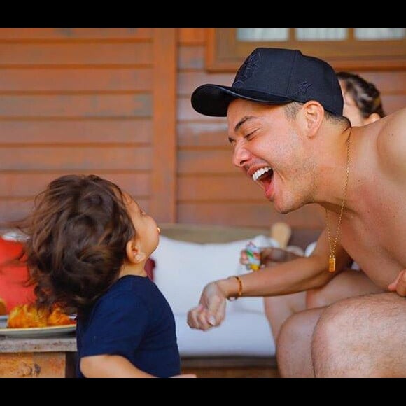 Wesley Safadão aproveitou uma brecha na agenda de shows para curtir a família