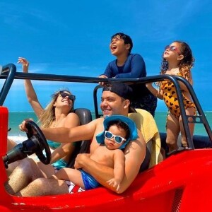 Wesley Safadão curtiu viagem com a família ao Ceará e abriu o álbum de fotos