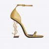 Sandália Yves Saint Laurent usada por Andressa Suita está à venda por $ 1,195, R$ 4964,27 na cotação atual