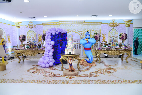 Festa de aniversário de neta de Roberto Carlos teve tema do filme Aladdin nesta sexta-feira, dia 25 de outubro de 2019