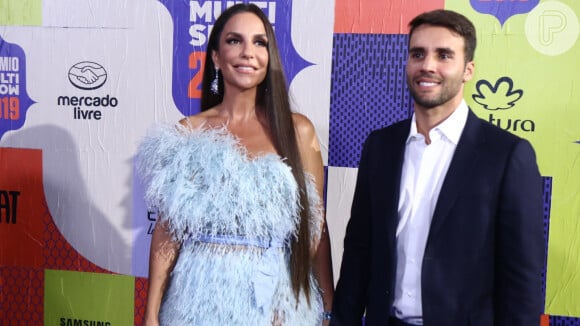 Ivete Sangalo posou com marido, Daniel Cady, no Prêmio Multishow nesta quarta-feira, 30 de outubro de 2019