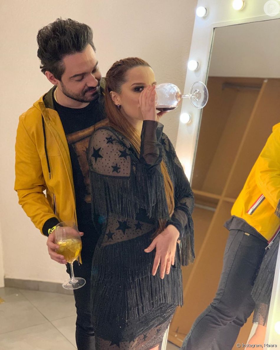 https://static1.purepeople.com.br/articles/6/28/09/36/@/3190783-a-cantora-maiara-dupla-de-sua-irma-geme-950x0-2.jpg