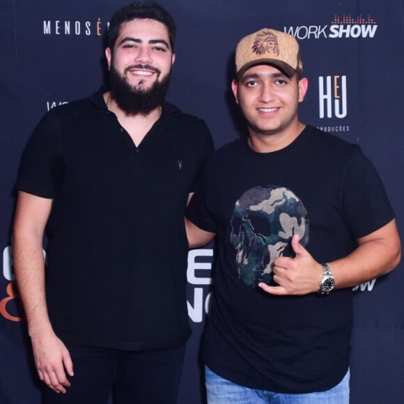 Henrique e Juliano dedicaram show a Cristiano Araújo no Caldas Country neste sábado, 16 de novembro de 2019