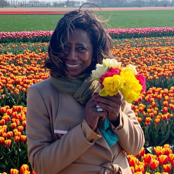 Gloria Maria publicou primeira foto após cirurgia e falou sobre tumor