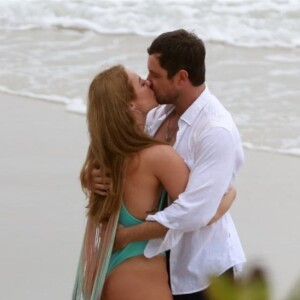 O público já pode vibrar! Cenas finais de Vivi Guedes (Paolla Oliveira) e Chiclete (Sérgio Guizé) serão bem românticas