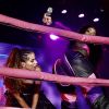 Anitta e MC Rebecca sensualizam ao cantarem feat no palco da festa 'Combatchy'