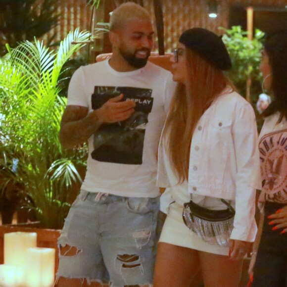 Rafaella Santos comemora título do namorado, Gabigol, pelo Flamengo: 'Respeita meu homem'