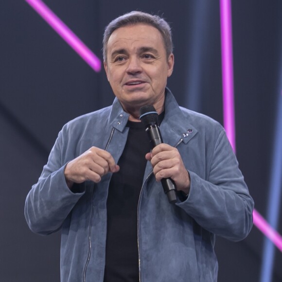 Gugu Liberato morreu, aos 60 anos, ao cair de uma altura de quatro metros enquanto ajeitava o ar-condicionado no sótão de sua mansão em Orlando, nos Estados Unidos