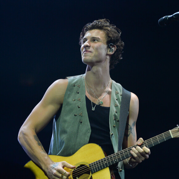 Shawn Mendes lamenta cancelamento de show neste sábado, dia 30 de novembro de 2019