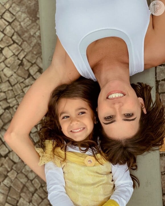 Filha de Deborah Secco, Maria Flor celebra 4 anos de vida nesta quarta-feira, dia 04 de dezembro de 2019