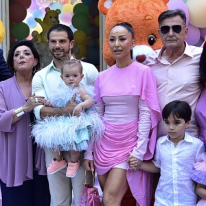 Sabrina Sato e Duda Nagle reuniram famílias na festa de 1º aniversário da filha, Zoe