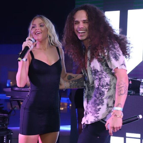 Simone e Simaria, Luísa Sonza, Vitão e outros famosos na festa da gravadora Universal Music, realizada no hotel Nacional em São Conrado, zona sul do Rio de Janeiro, na noite desta segunda-feira, 09 de dezembro de 2019