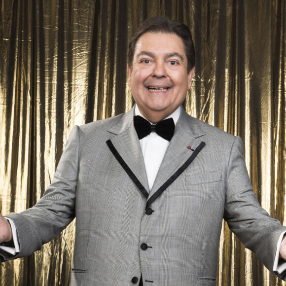 Fausto Silva teve seu estilo elogiado por Maisa Silva ao conhecer o apresentador