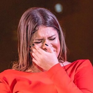 Marilia Mendonça se emocionou ao fazer último show antes do nascimento do filho, Leo. Cantora volta aos palcos em março de 2020