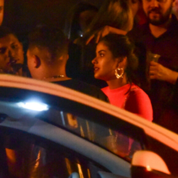 Felipe Araújo e Munik Nunes são fotografados deixando juntos badalada boate em São Paulo, na madrugada desta sexta-feira, 20 de dezembro de 2019