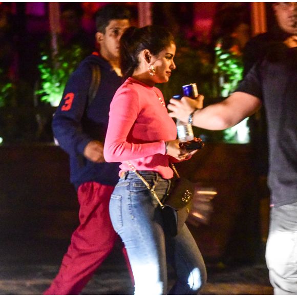 Munik Nunes teve affair com Felipe Araújo exposto pelo próprio ex-marido, Anderson Felício. 'Ele gosta, porque vive fazendo isso nas redes sociais dele', criticou a ex-BBB