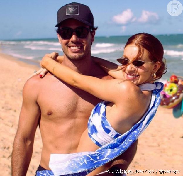 Foto de Marina Ruy Barbosa com marido na praia rouba a ...