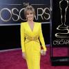Jane Fonda optou por um longo Versace para ir ao Oscar